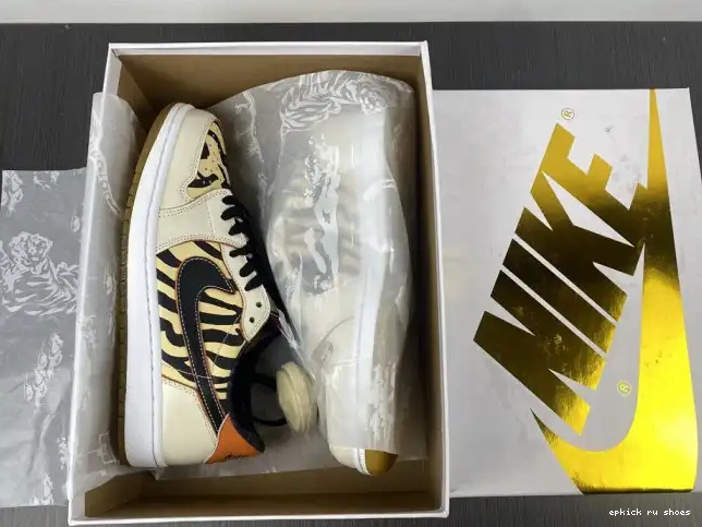 Cheap Air Tiger OG 1 Jordan Low of the DH6932-100 Year 0428